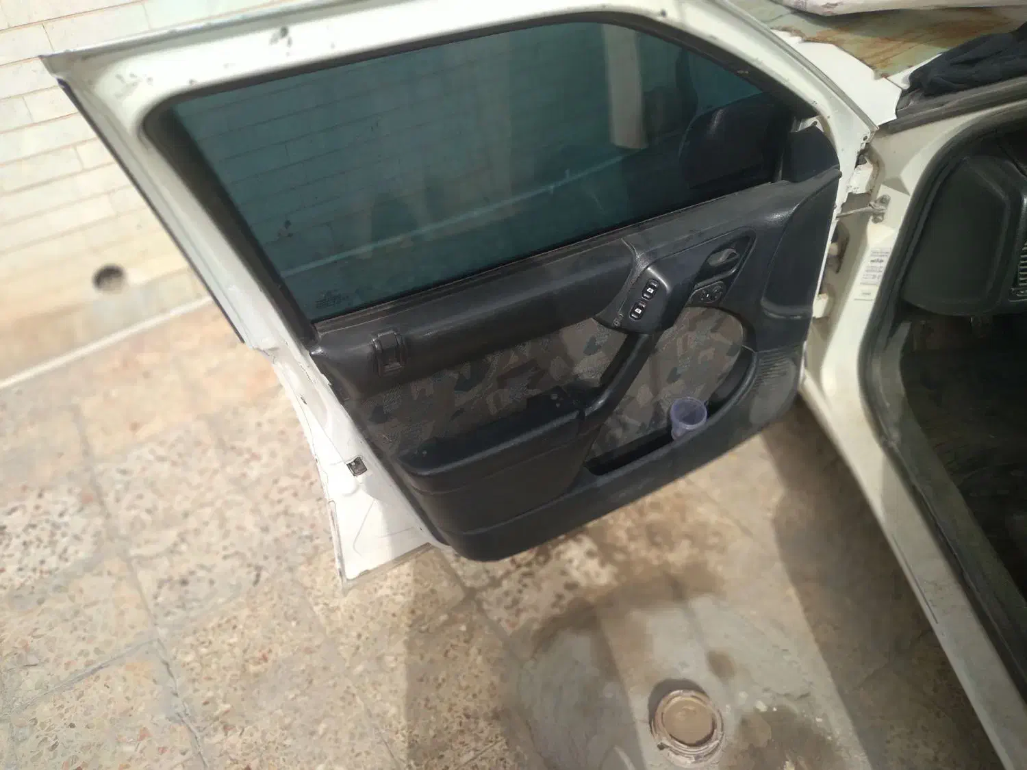 فروش فوری زانتیا ۲۰۰۰ccمدل ۸۵سفید|خودرو سواری و وانت|بندرلنگه, |دیوار