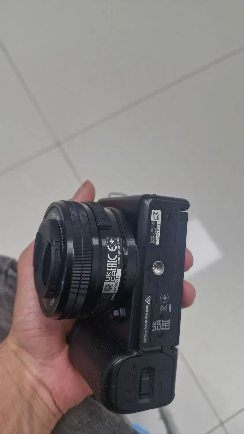 دوربین سونی zve10 با لنز ۱۶ ۵۰ مشابه اکبند|دوربین عکاسی و فیلمبرداری|یاسوج, |دیوار