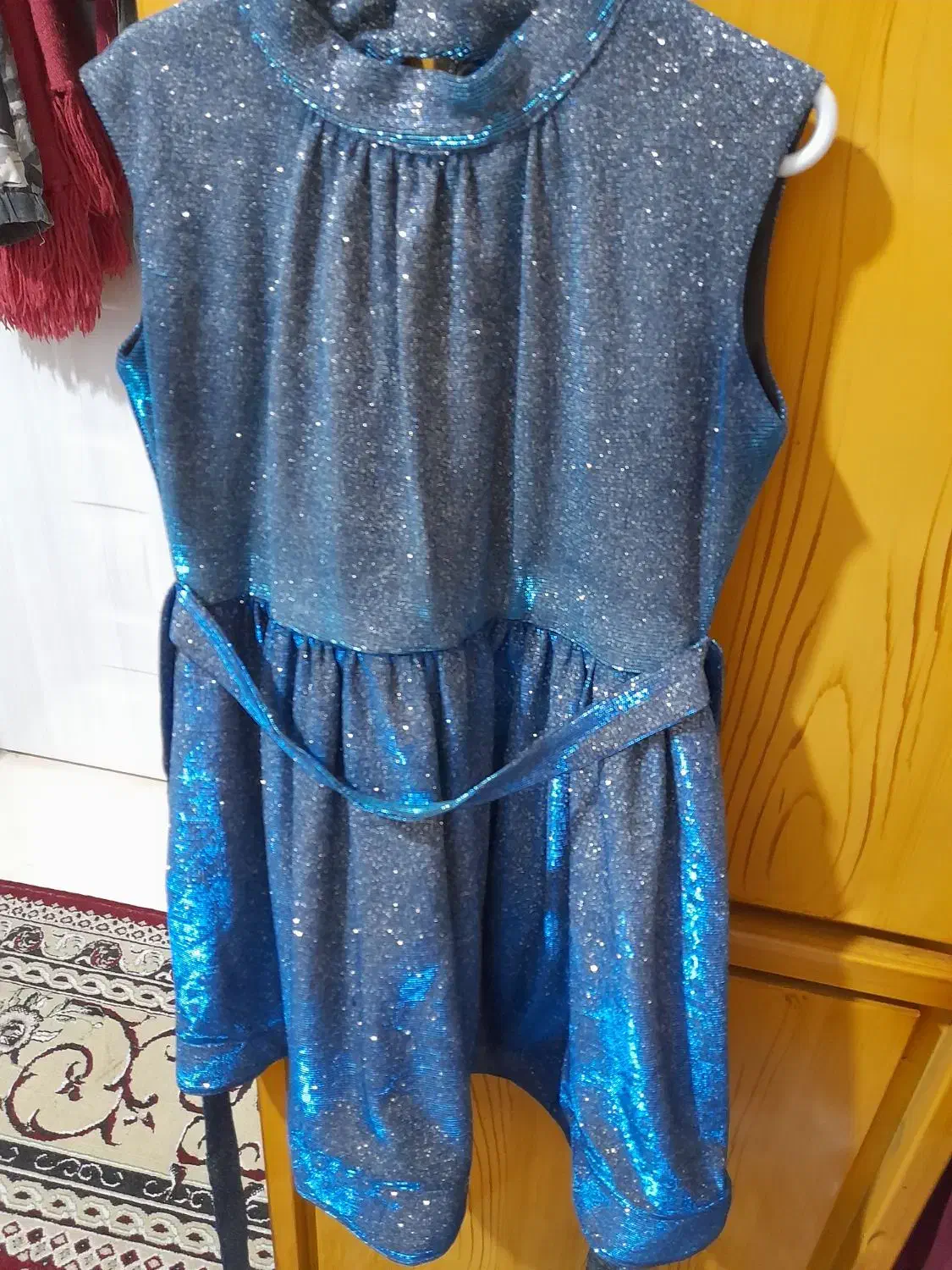 لباس|لباس|شیراز, ده پیاله|دیوار