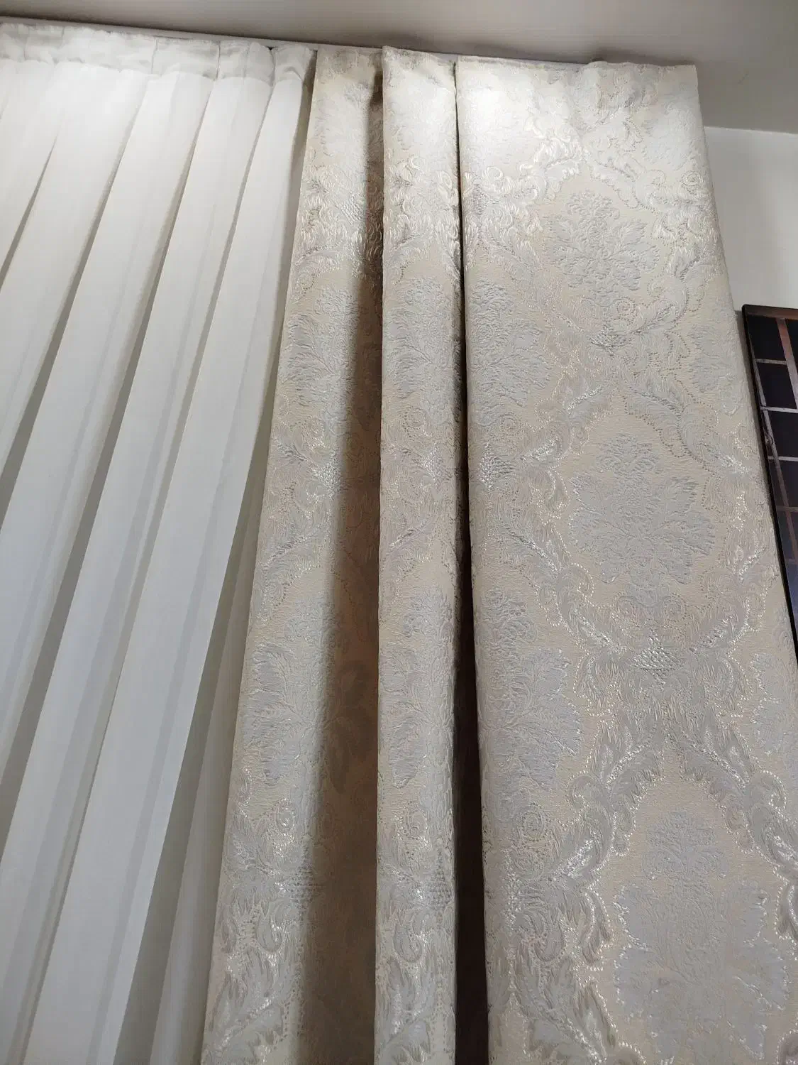 پرده و دستک|پرده، رانر، رومیزی|تربت جام, میان جام|دیوار