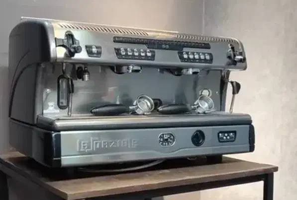 کمک باریستا همراه با آموزش|استخدام خدمات فروشگاه و رستوران|تهران, شکوفه|دیوار