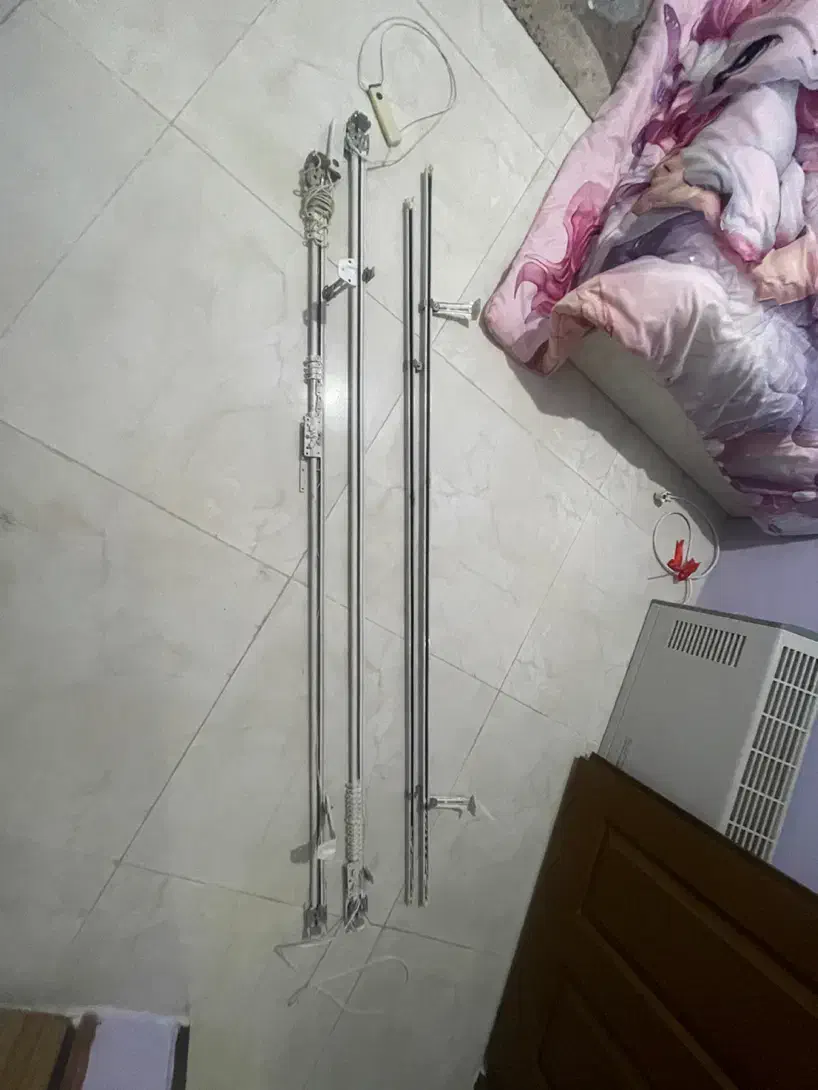 چوب پرده|پرده، رانر، رومیزی|مشهد, مشکینی (شهرک غرب)|دیوار