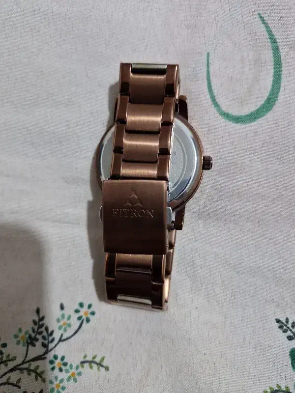 ساعت زیبا|ساعت|مریوان, |دیوار