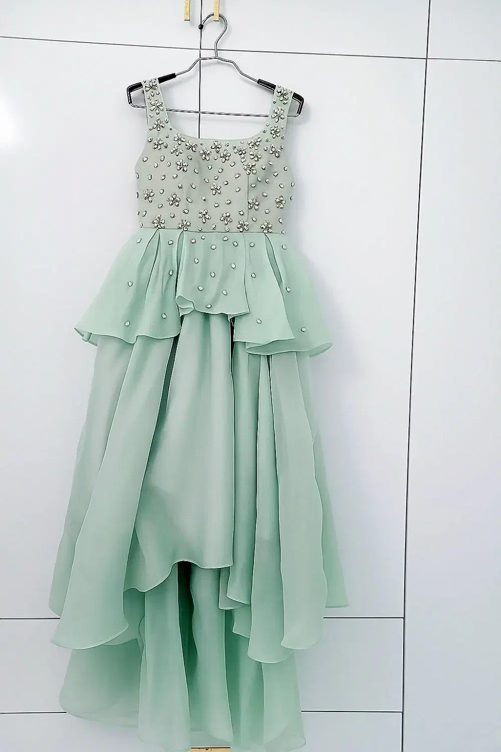 لباس مجلسی|لباس|مشهد, بلال|دیوار