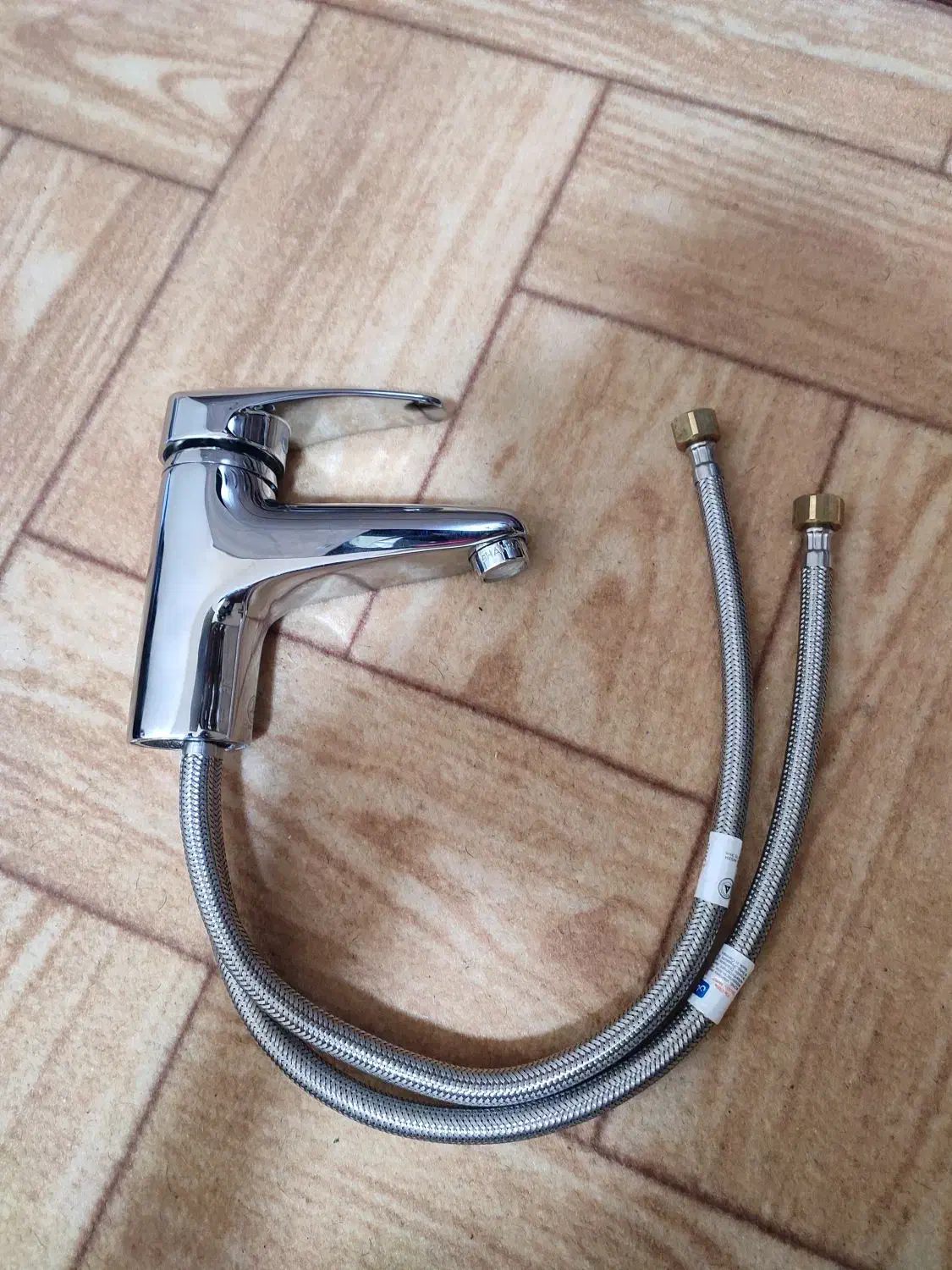 شیر روشویی دستشویی|لوازم سرویس بهداشتی|سبزوار, قائم|دیوار