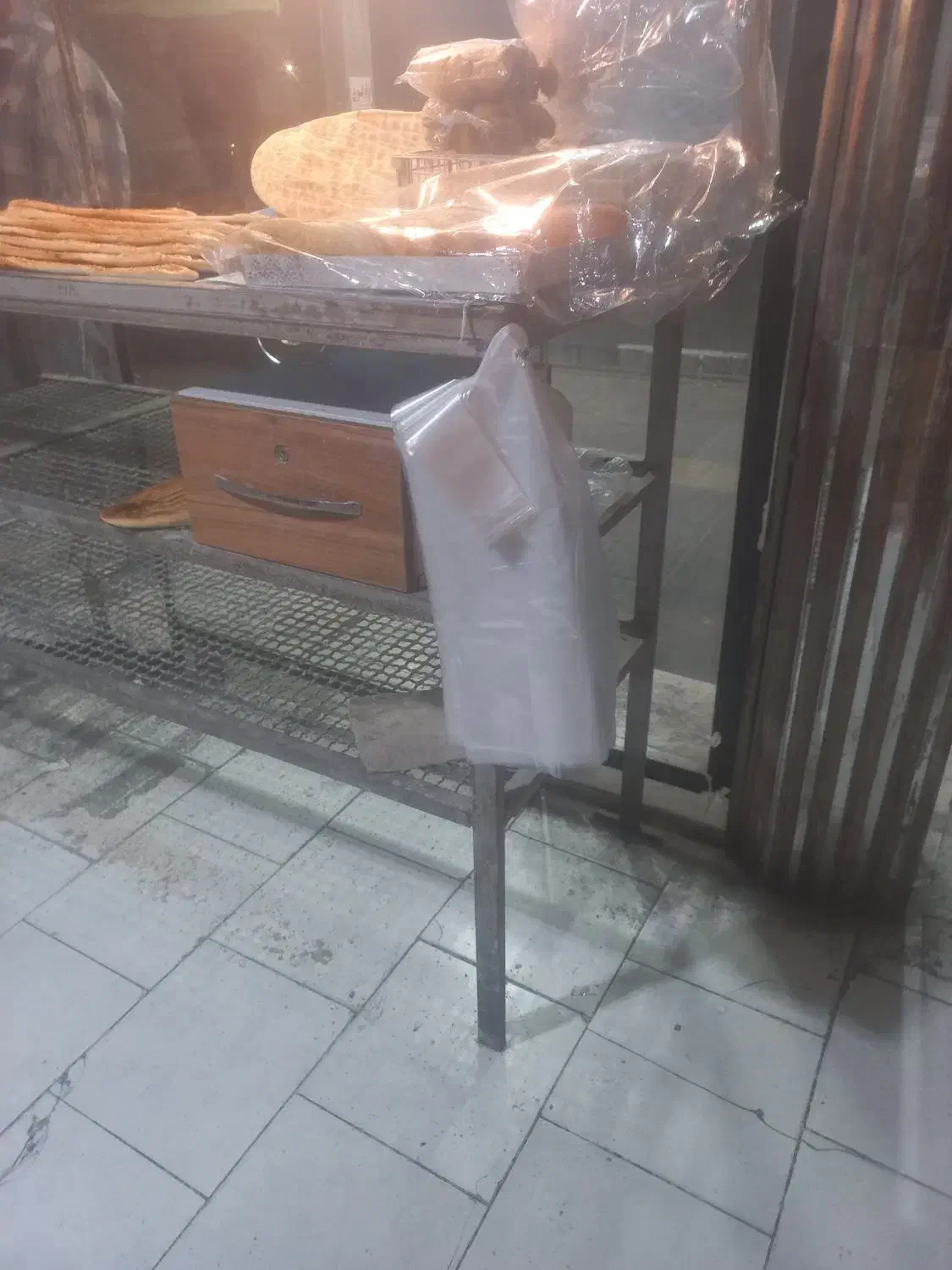 نان وای کره ای|استخدام خدمات فروشگاه و رستوران|ارومیه, |دیوار