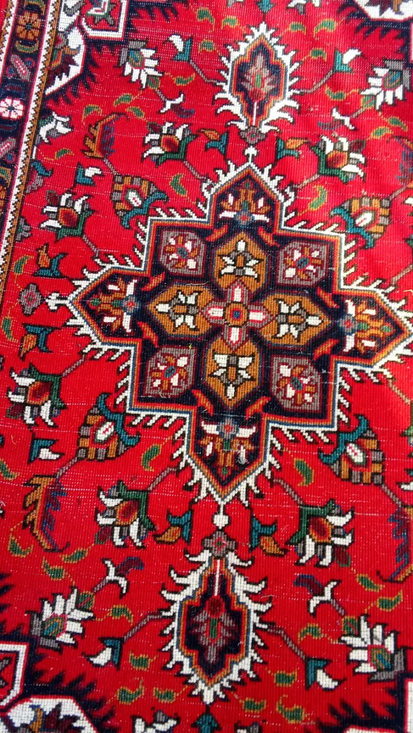 یک عدد زرنیم دستباف تازه از داربازشده|فرش|قلعه چای, |دیوار