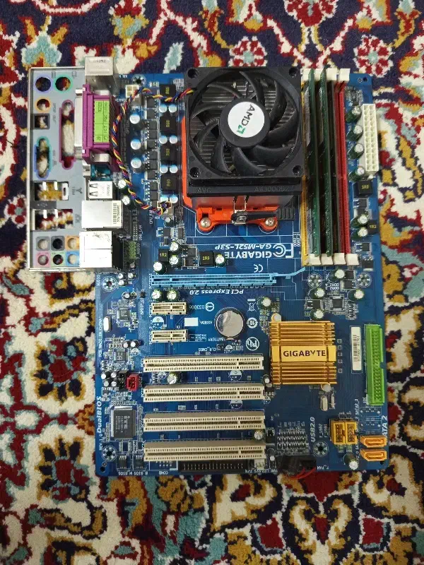 قطعات کامپیوتر|قطعات و لوازم جانبی رایانه|مشهد, نیزه|دیوار