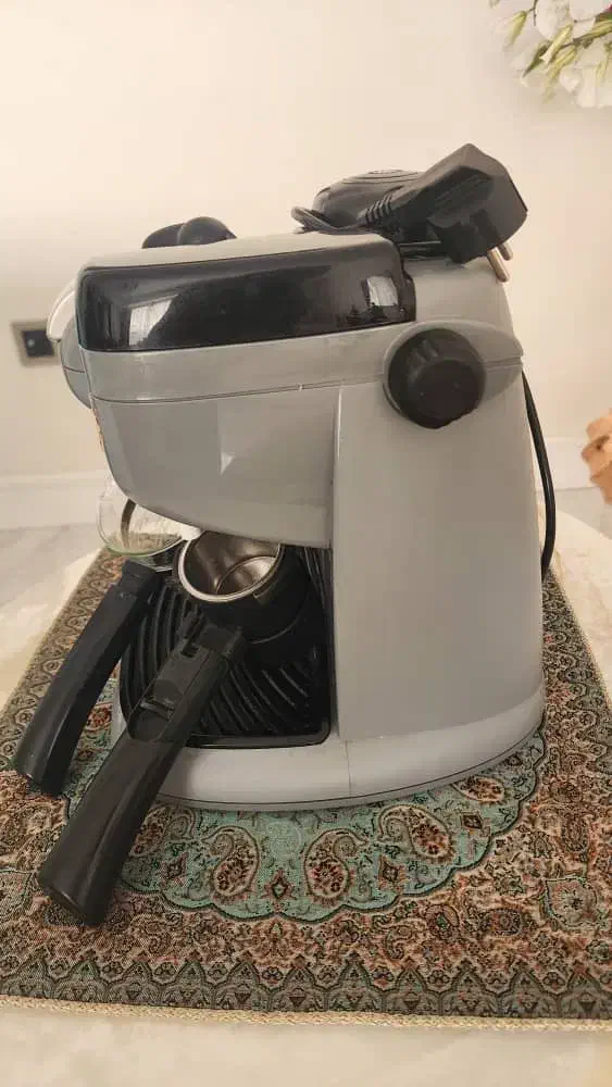 اسپرسوساز دلونگی|سماور، چای‌ساز، قهوه‌ساز|تهران, محمودیه|دیوار