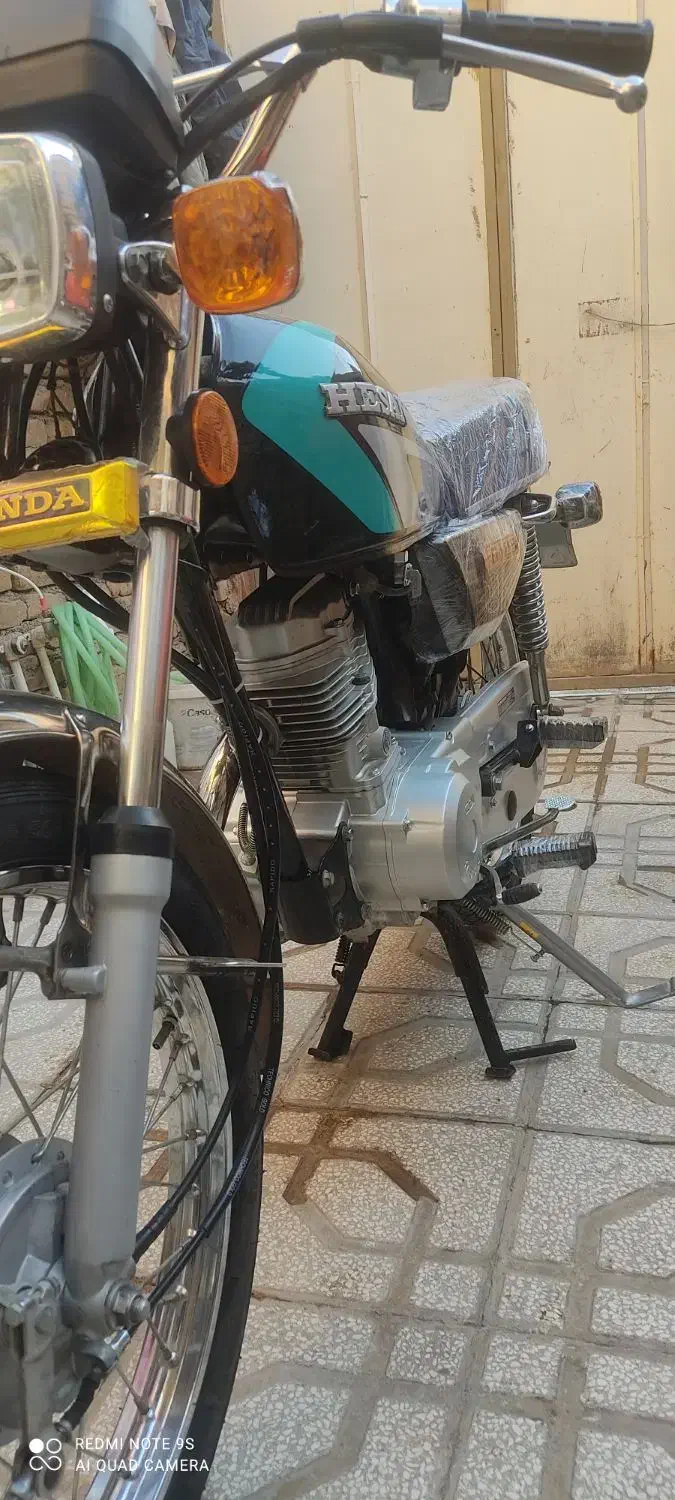 هندا۱۲۵|موتورسیکلت|سبزوار, پاسداران|دیوار