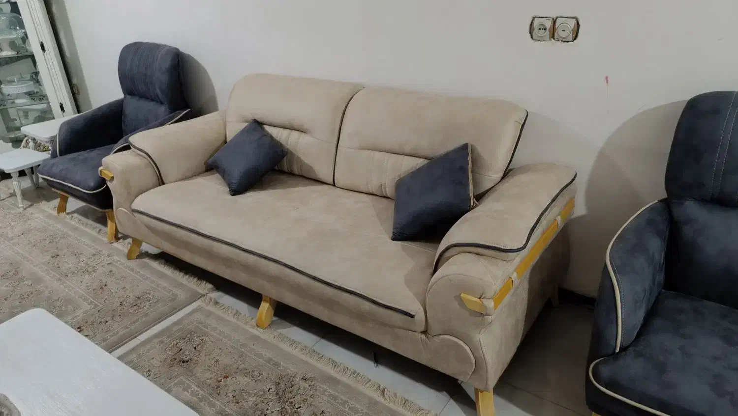 میل راحتی|مبلمان خانگی و میز عسلی|اهواز, کمپلو جنوبی|دیوار