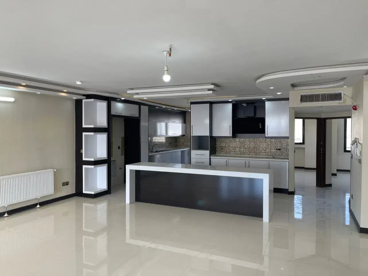 ۲۰۰ متر جنوبی چهار خواب طبقه شش دو طرف نور|اجارهٔ آپارتمان|اصفهان, بهارستان (مخابرات)|دیوار