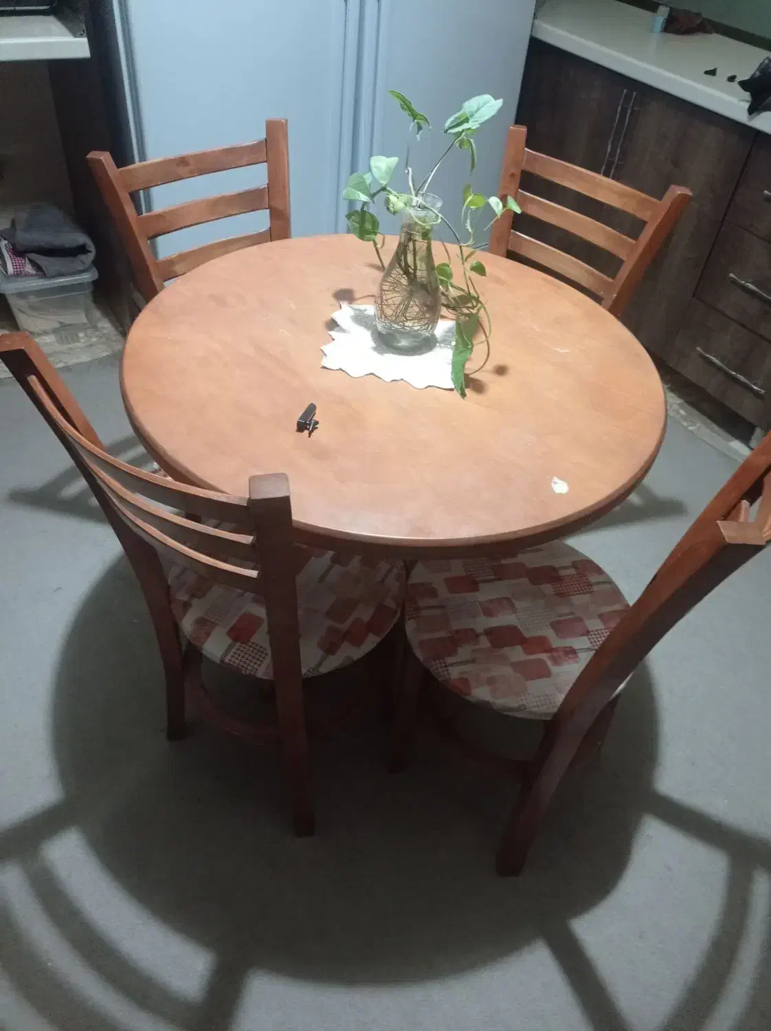 میز غذا خوری|میز و صندلی غذاخوری|قروه, |دیوار