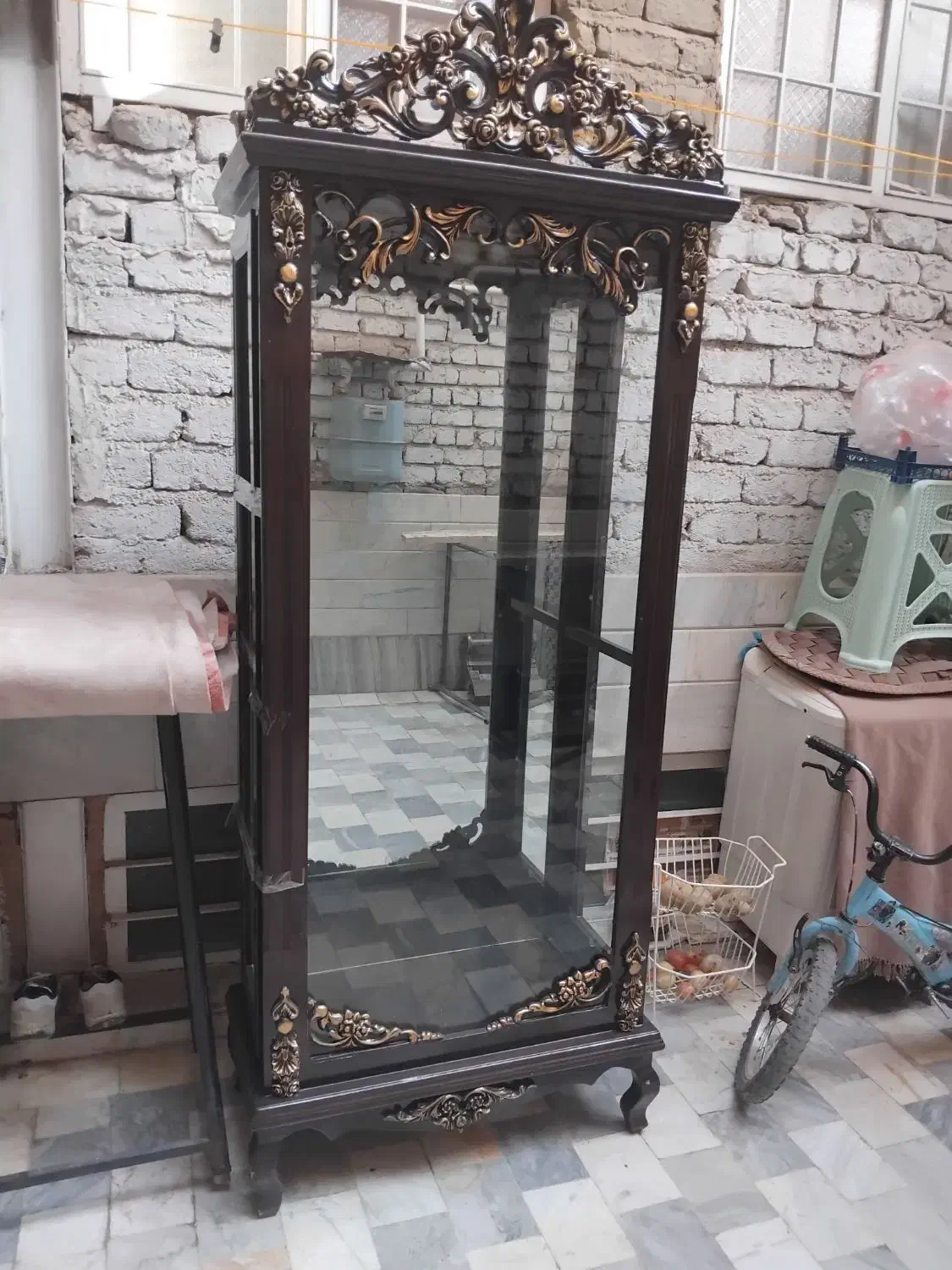 ویترین سلطنتی و شیک دکوری سالم سالم|بوفه، ویترین، کنسول|قم, علی آباد|دیوار