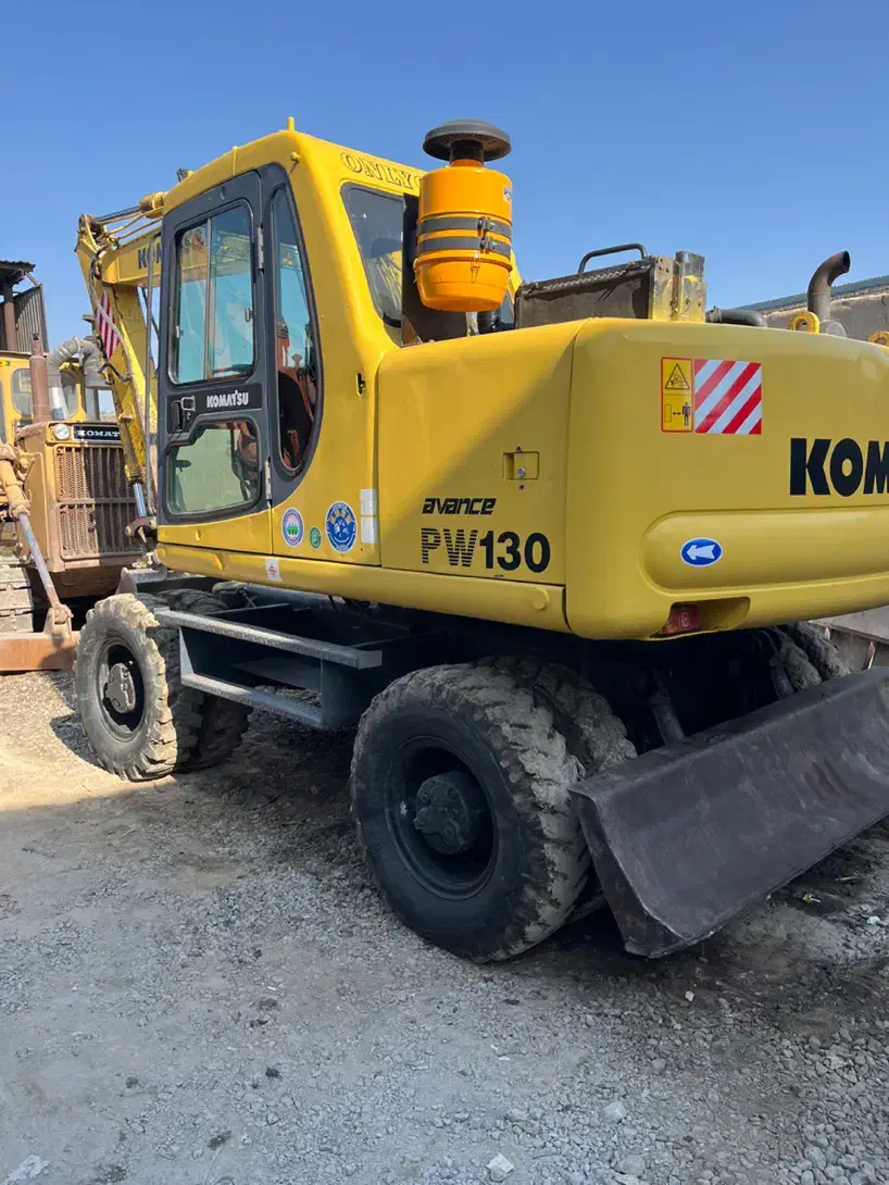 بیل ۱۳۰خط شش موتور وپمپ خط ۷|خودرو سنگین|اصفهان, شفق|دیوار