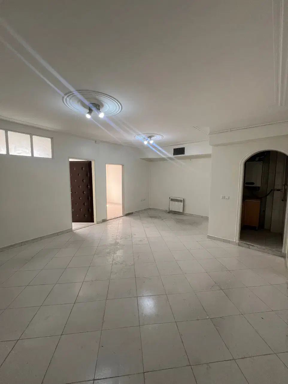 فردوسی85متر3اتاق فول امکانات تابلوخور/درحال نقاشی/|اجارهٔ دفتر کار، اتاق اداری، مطب|قزوین, |دیوار