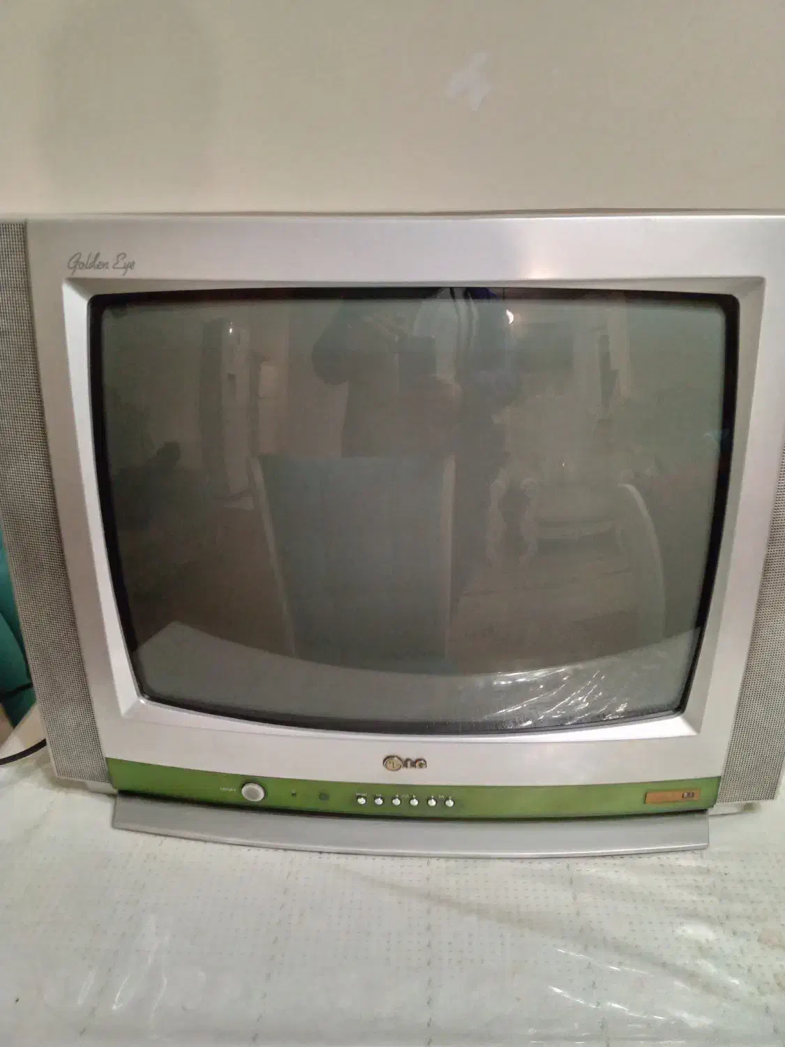 تلویزیون LG کار کرده سالم|تلویزیون و پروژکتور|پرند, فاز ۵|دیوار