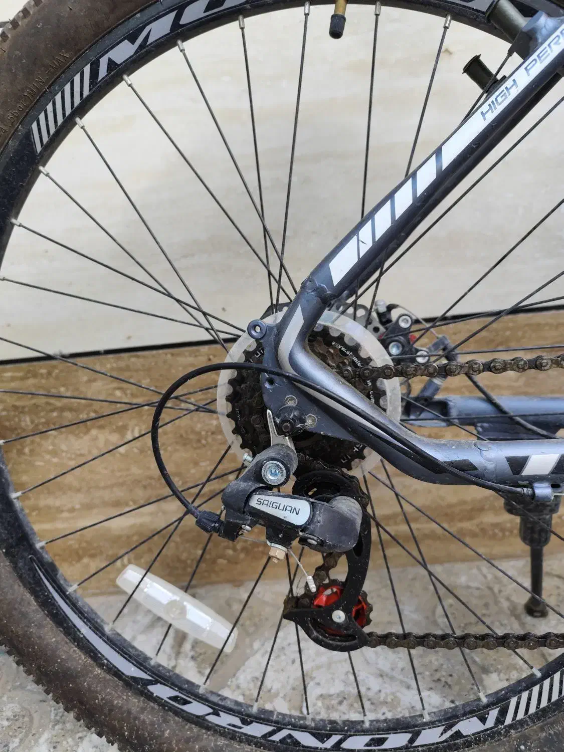 دوچرخه آلومینیومی|دوچرخه، اسکیت، اسکوتر|کبودرآهنگ, |دیوار