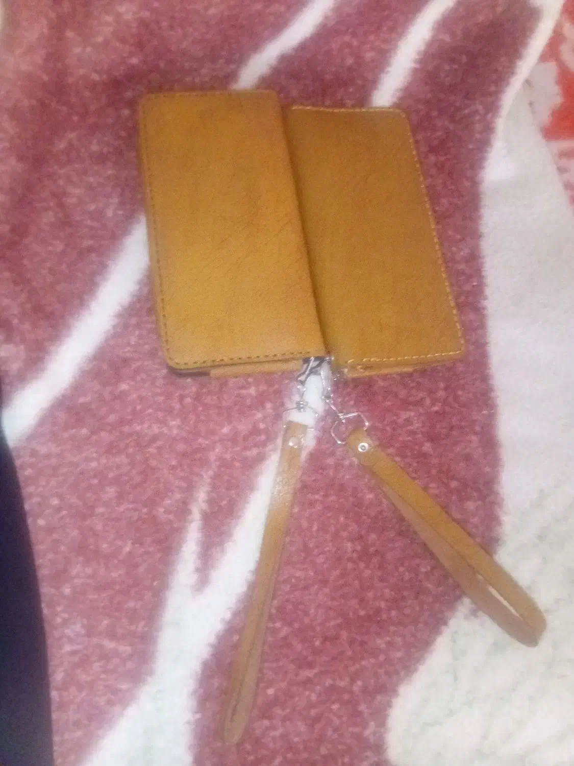 دو عدد کیف دستی|کیف، کفش، کمربند|زابل, |دیوار