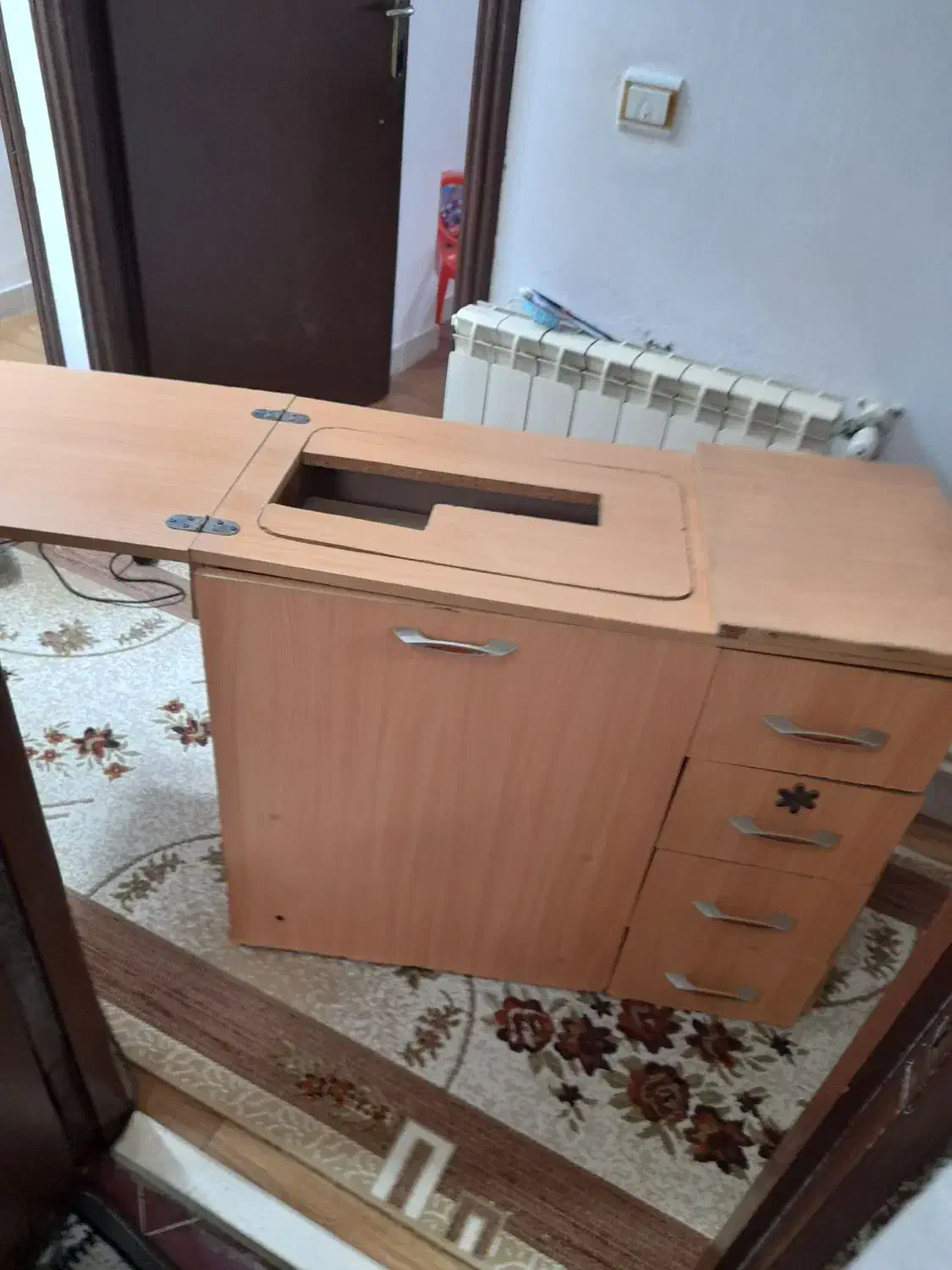 میزچرخ خیاطی|لوازم خیاطی و بافتنی|فومن, |دیوار