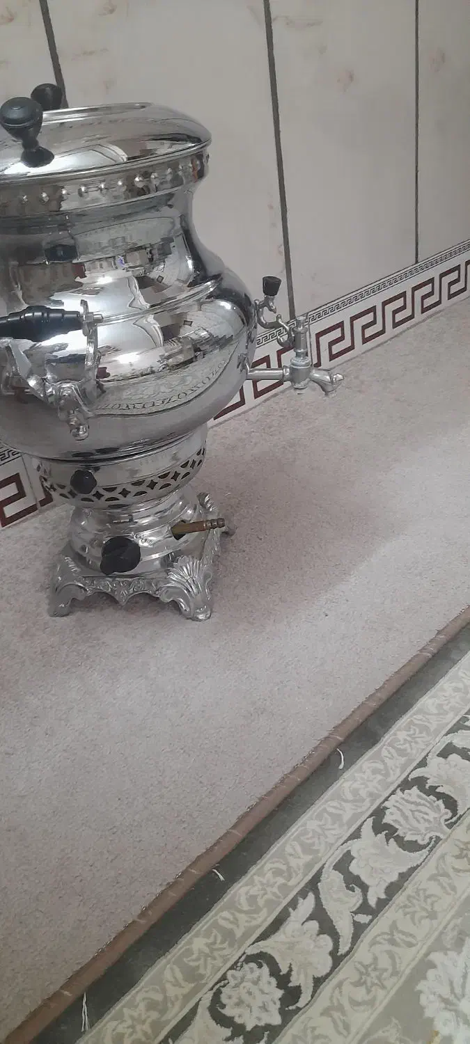 سماور 10لیتری نو یک ماه اضافه شده|سماور، چای‌ساز، قهوه‌ساز|بروجرد, |دیوار