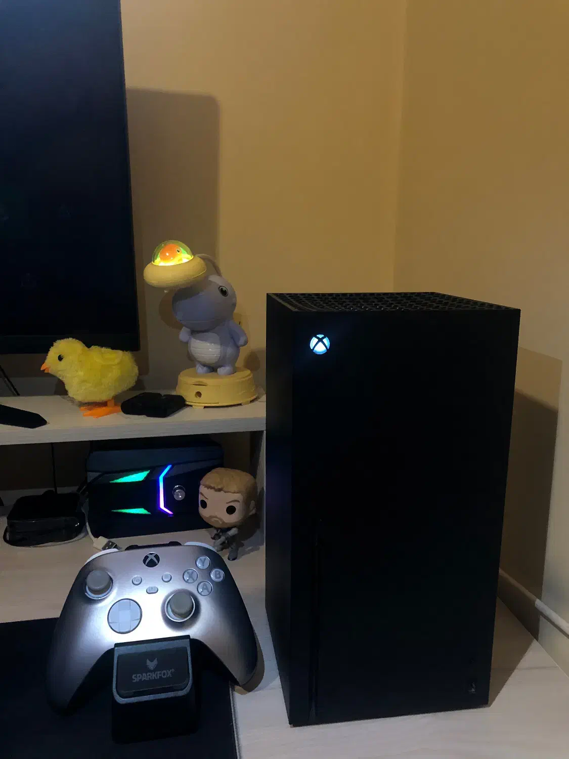 Xbox series X کم کار|کنسول، بازی ویدئویی و آنلاین|کرج, مصباح|دیوار