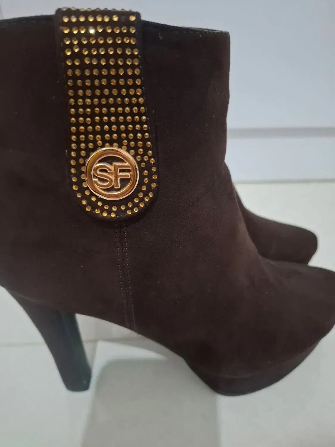 نیم چکمه مخمل نو سایز ۴۰.۴۱|کیف، کفش، کمربند|شاهینشهر, شهرک گلدیس|دیوار