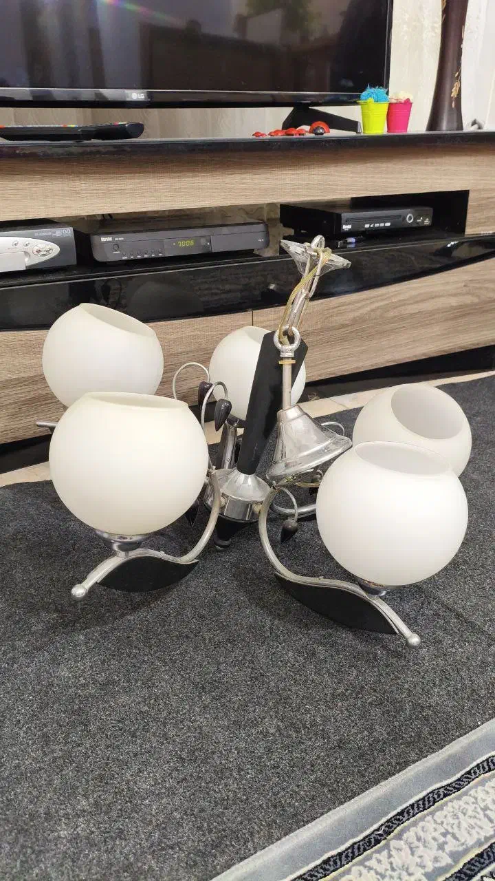 لوستر یا چراغ آویز|لوستر و چراغ آویز|قائم‌شهر, |دیوار