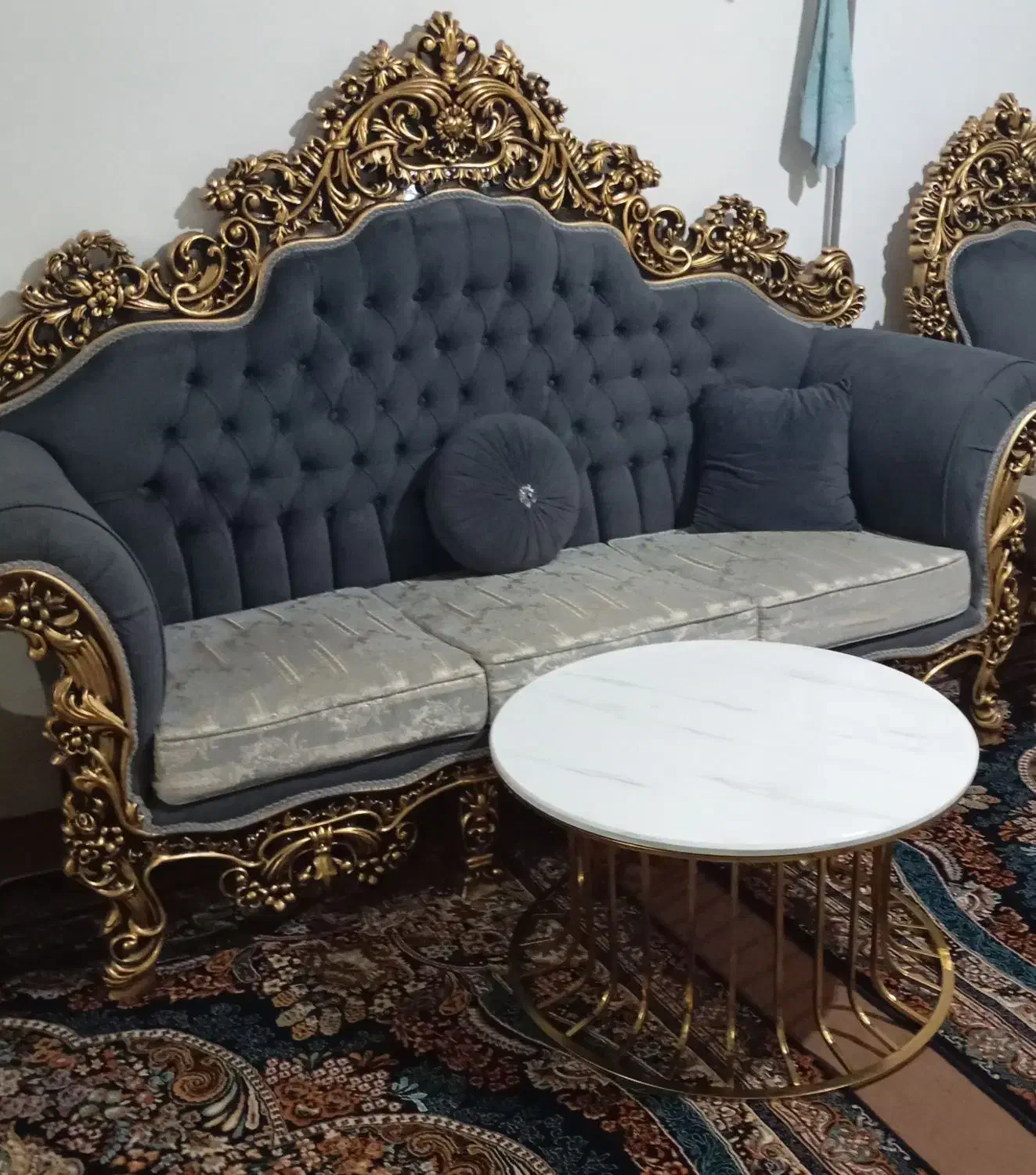 مبلمان سلطنتی|مبلمان خانگی و میز عسلی|میانه, |دیوار