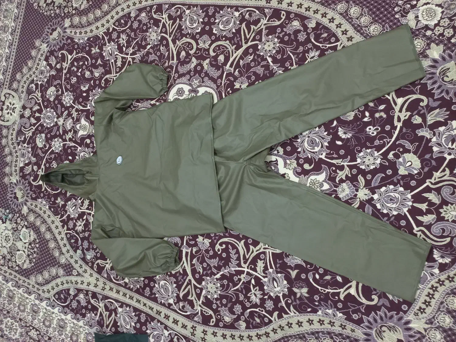 لباس ۱۰۰ درصد ضد آب تمام پرس نو|کوهنوردی و کمپینگ|رشت, بیجارپس|دیوار