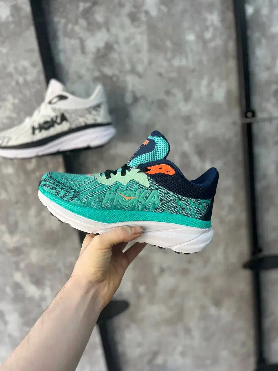 کتونی هوکا فیروزه ای|کیف، کفش، کمربند|رشت, سلیمانداراب|دیوار