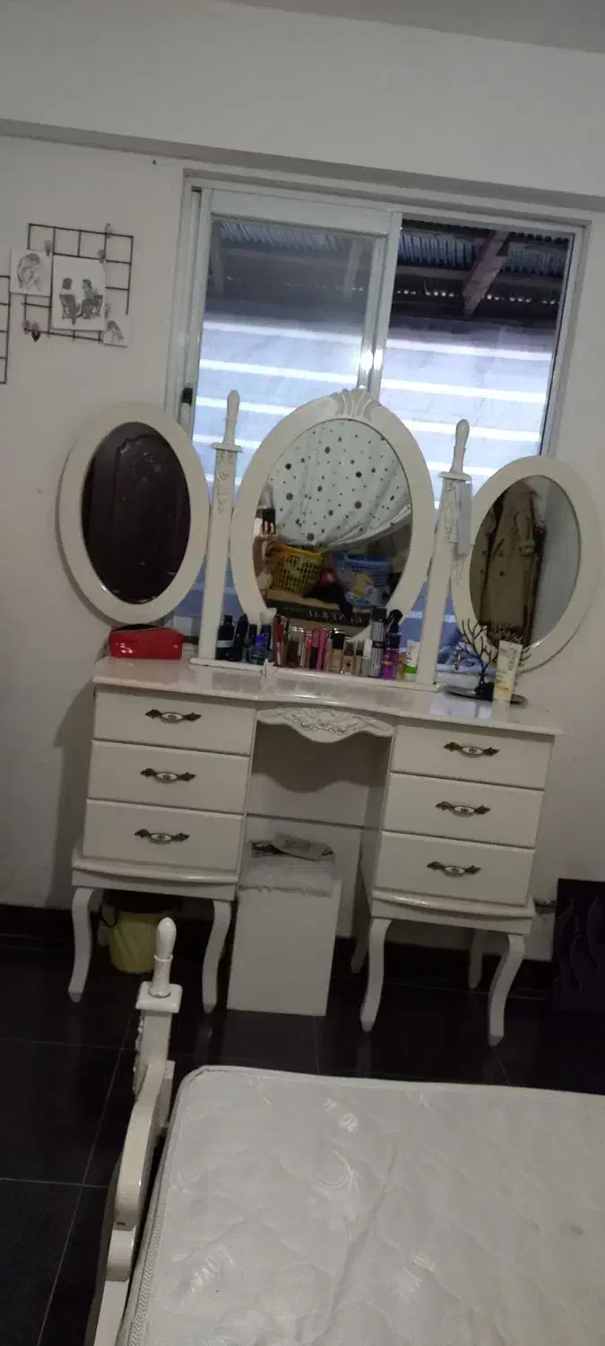 سرویس خواب|تخت و سرویس خواب|بندر انزلی, لیچارگی حسن رود|دیوار