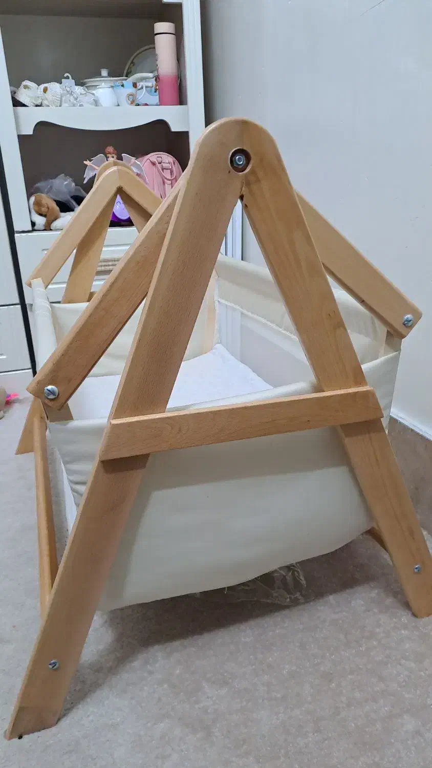 گهواره چوبی شیک|تخت و صندلی بچه|مشهد, فاطمیه|دیوار