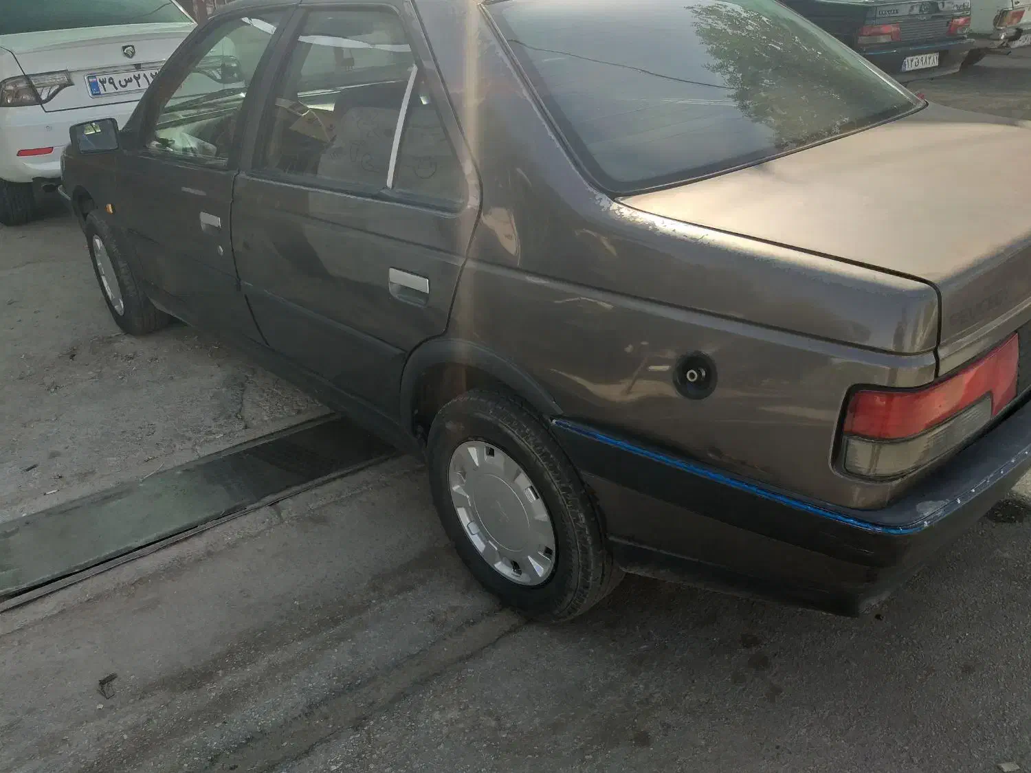 روآ مدل 86 نوک مدادی تازه تعمیر|خودرو سواری و وانت|بروجن, |دیوار