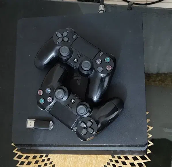 ps4 slim کپی خور ورژن 9|کنسول، بازی ویدئویی و آنلاین|یزد, |دیوار