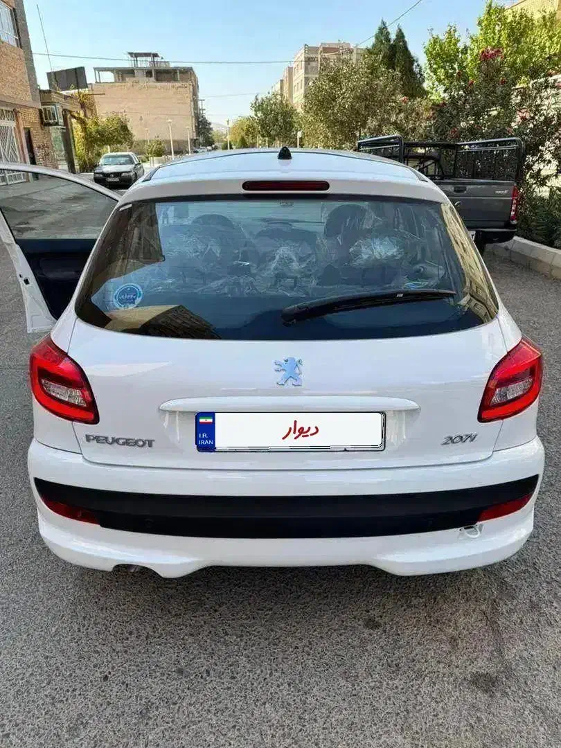 پژو207صفر پاناروما|خودرو سواری و وانت|شاهینشهر, خانه کارگر|دیوار