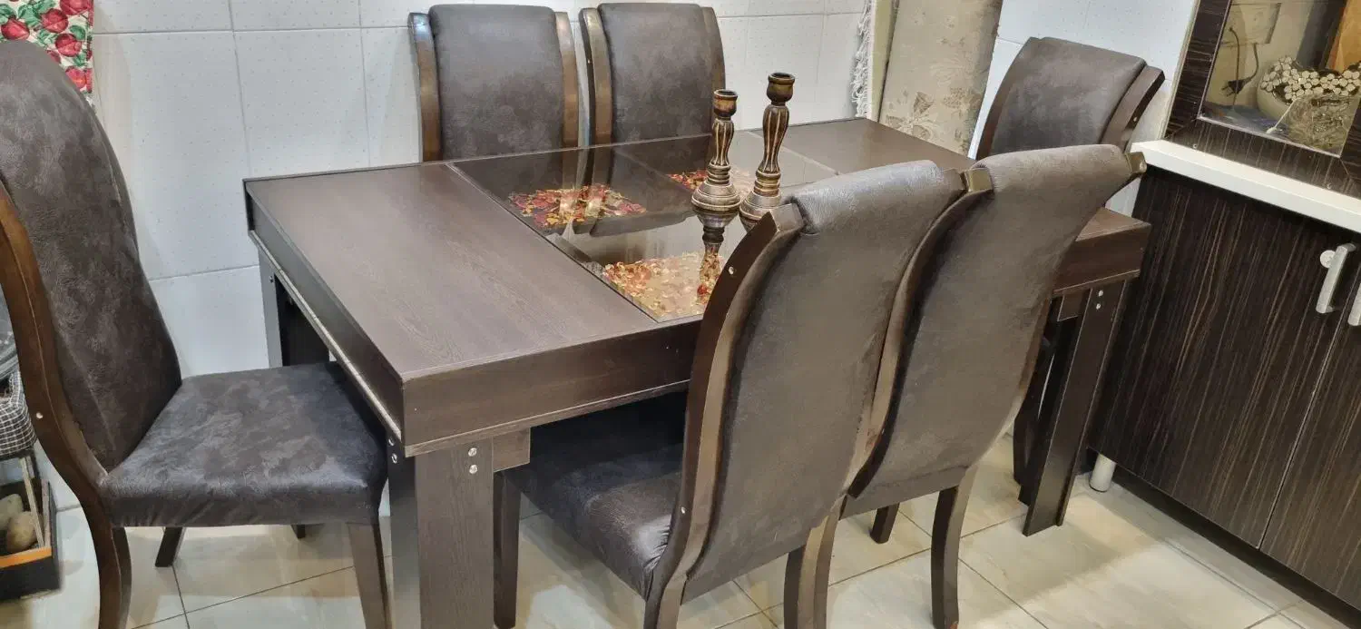 میز نهارخوری|میز و صندلی غذاخوری|صدرا-فارس, فاز ۱|دیوار