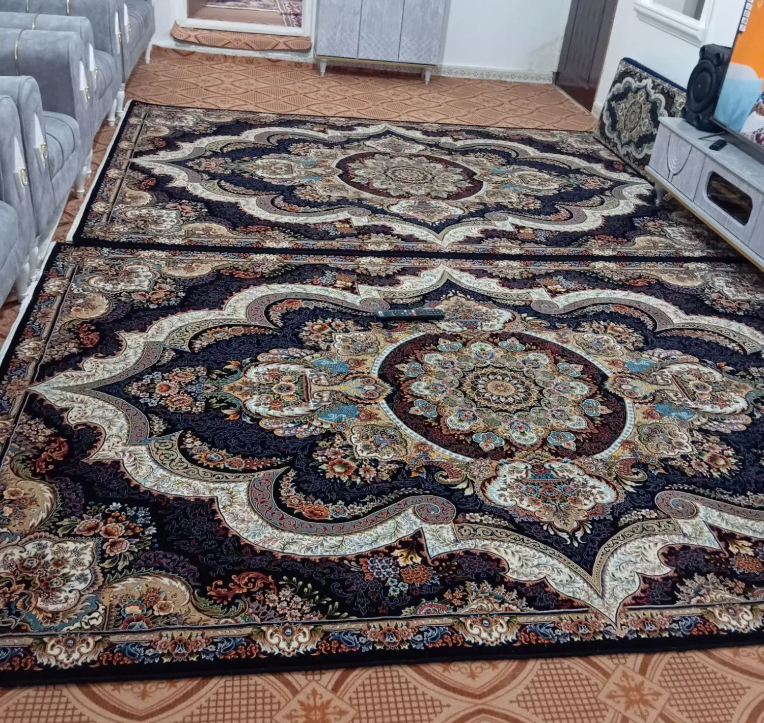 سه عدد فرش شش متری|فرش|سجاس رود, |دیوار