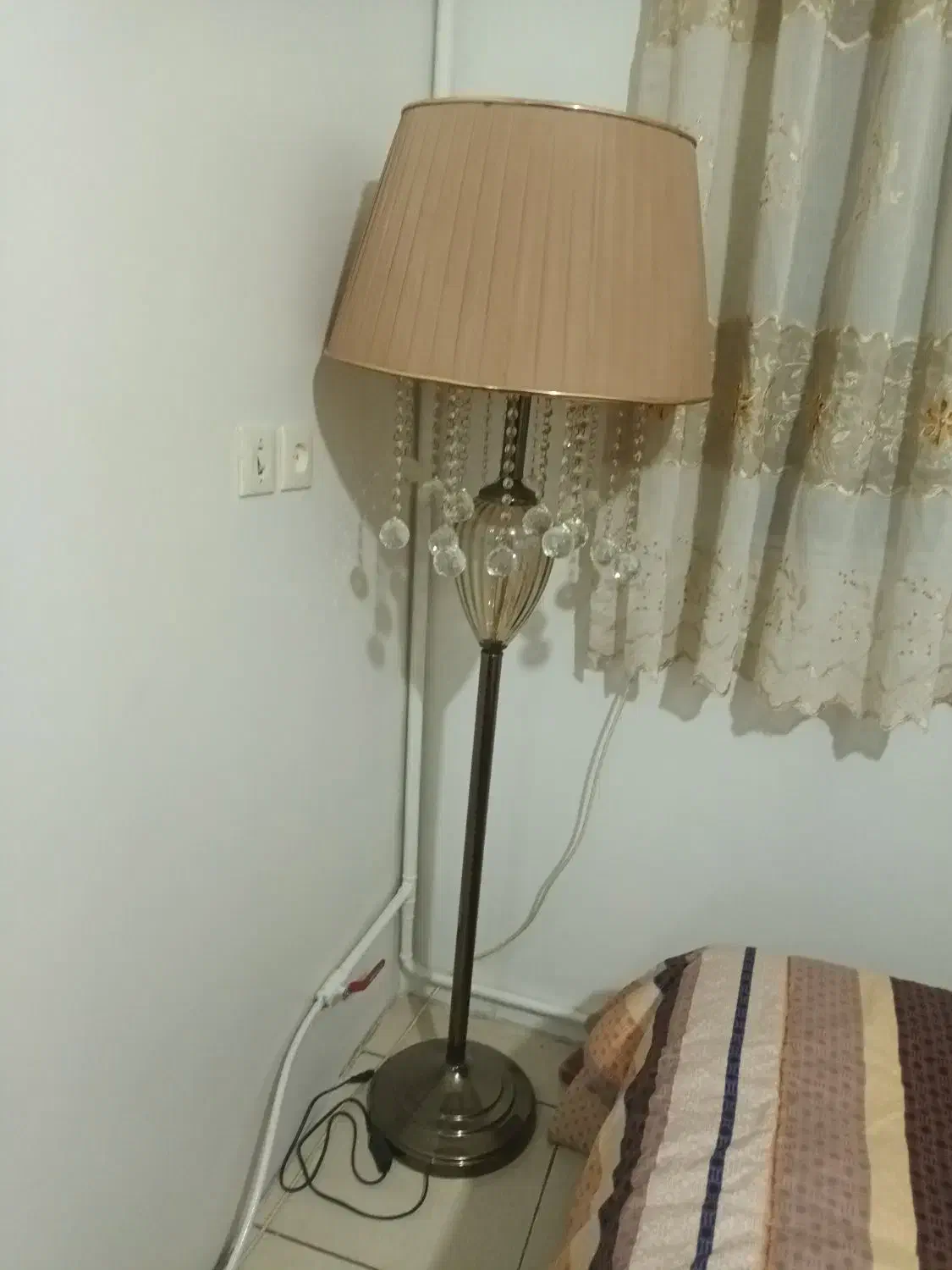 آباژور ایستاده درحدنو|چراغ خواب و آباژور|تهران, شمیران‌نو|دیوار