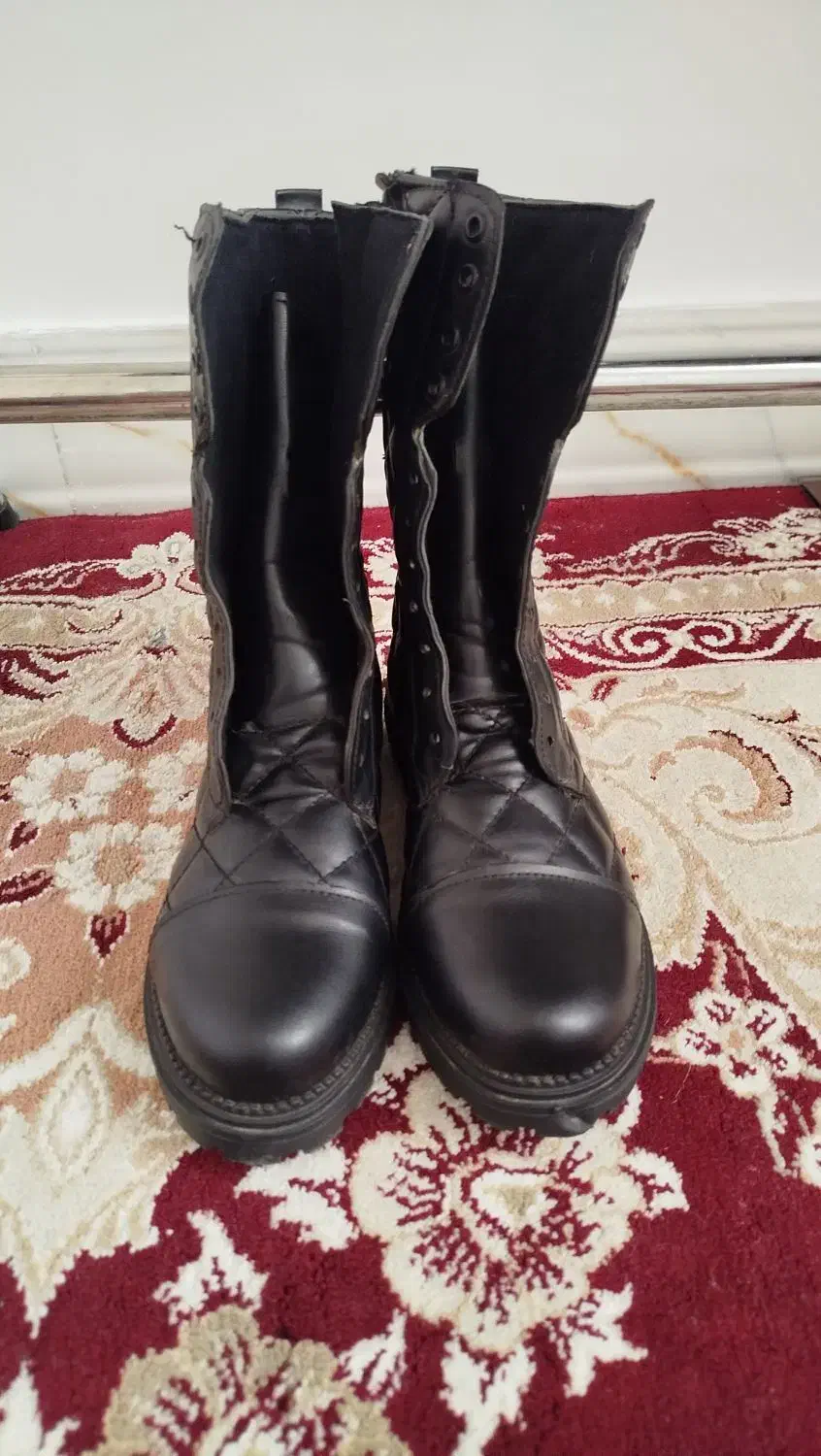 بوت سایز ۳۸ کاملا نو|کیف، کفش، کمربند|یاسوج, |دیوار