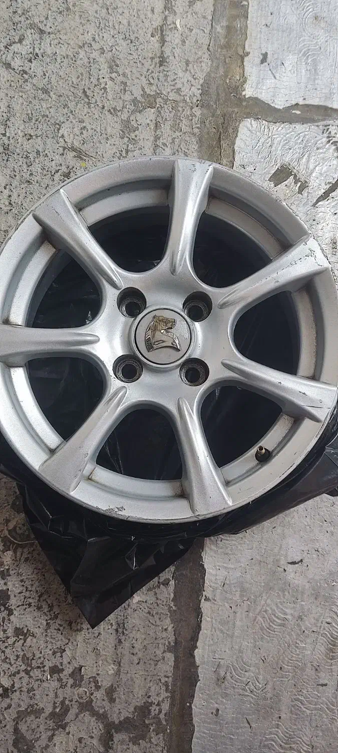 4حلقه رینگ اسپرت پژو بدون تاب و خط و خش|قطعات یدکی و لوازم جانبی|مشکیندشت, |دیوار