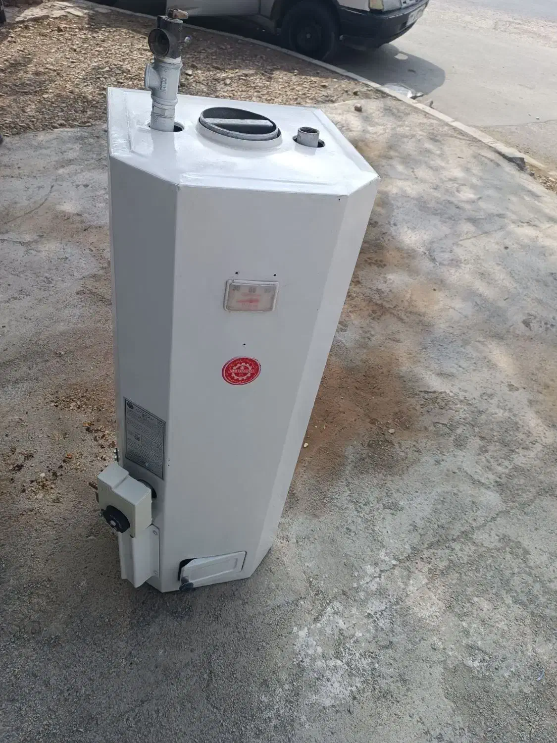 آبگرمکن دیواری|آبگرمکن، پکیج، شوفاژ|چناران, |دیوار