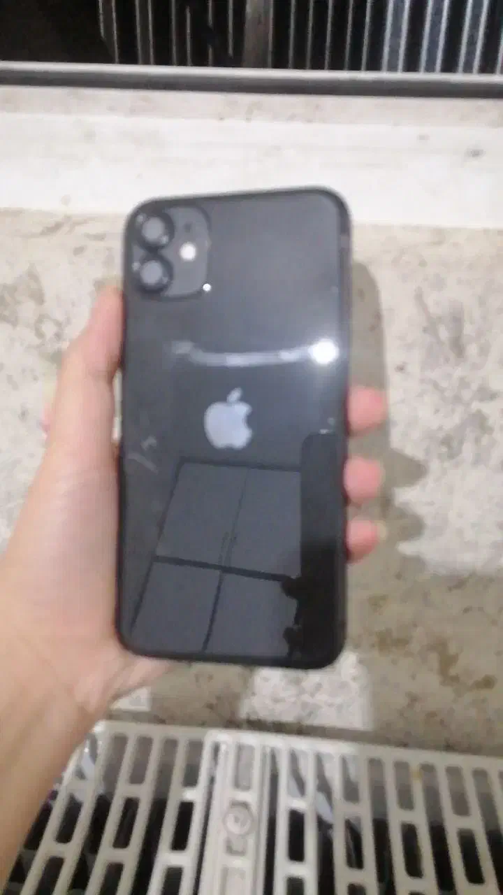 iPhone 11 normal|موبایل|خرمآباد, |دیوار