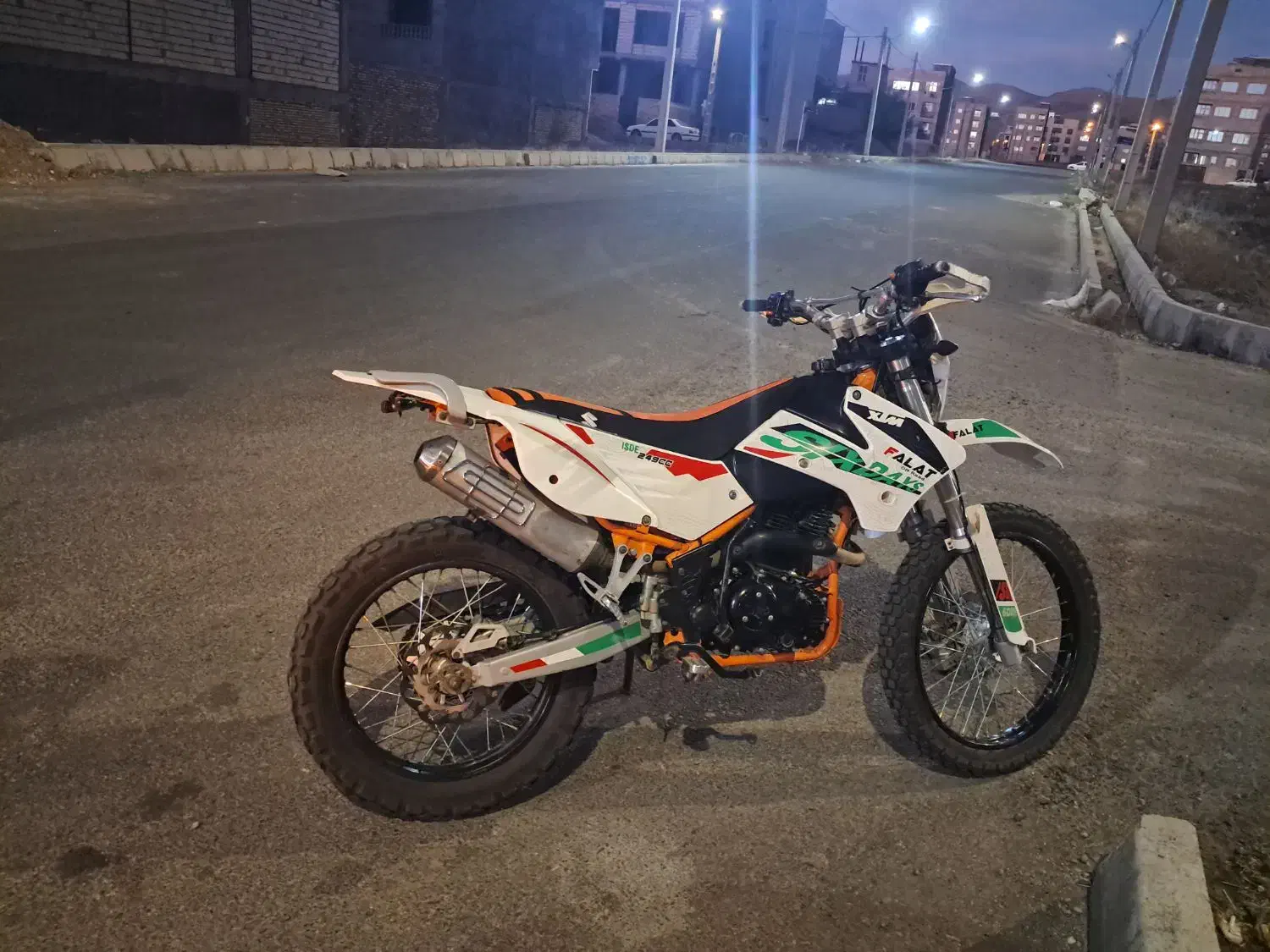تریل ۲۵۰ فلات|موتورسیکلت|زنجان, |دیوار