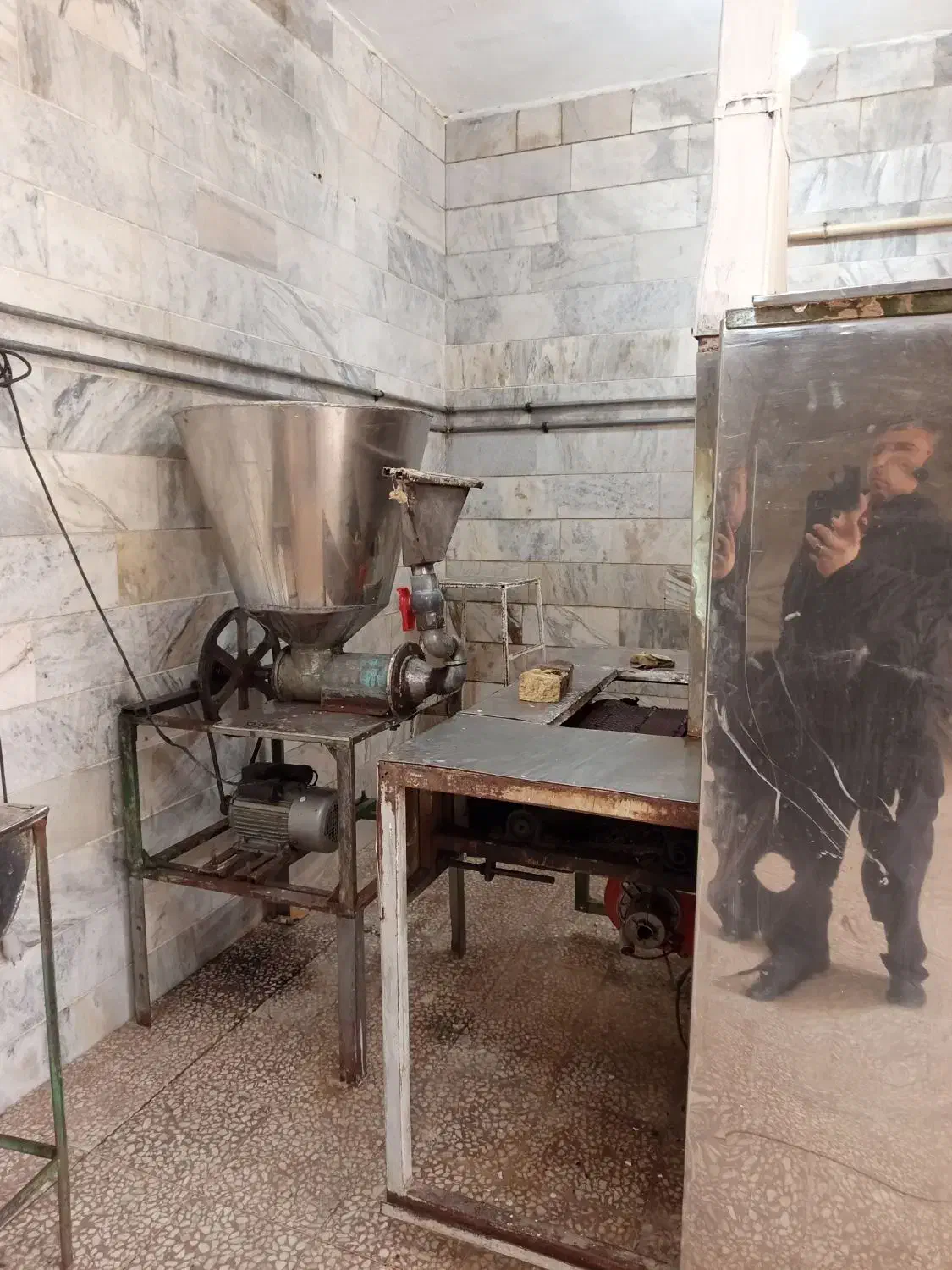 فروش دستگاه نانوایی ماشینی|کافی‌شاپ و رستوران|بیستون, |دیوار