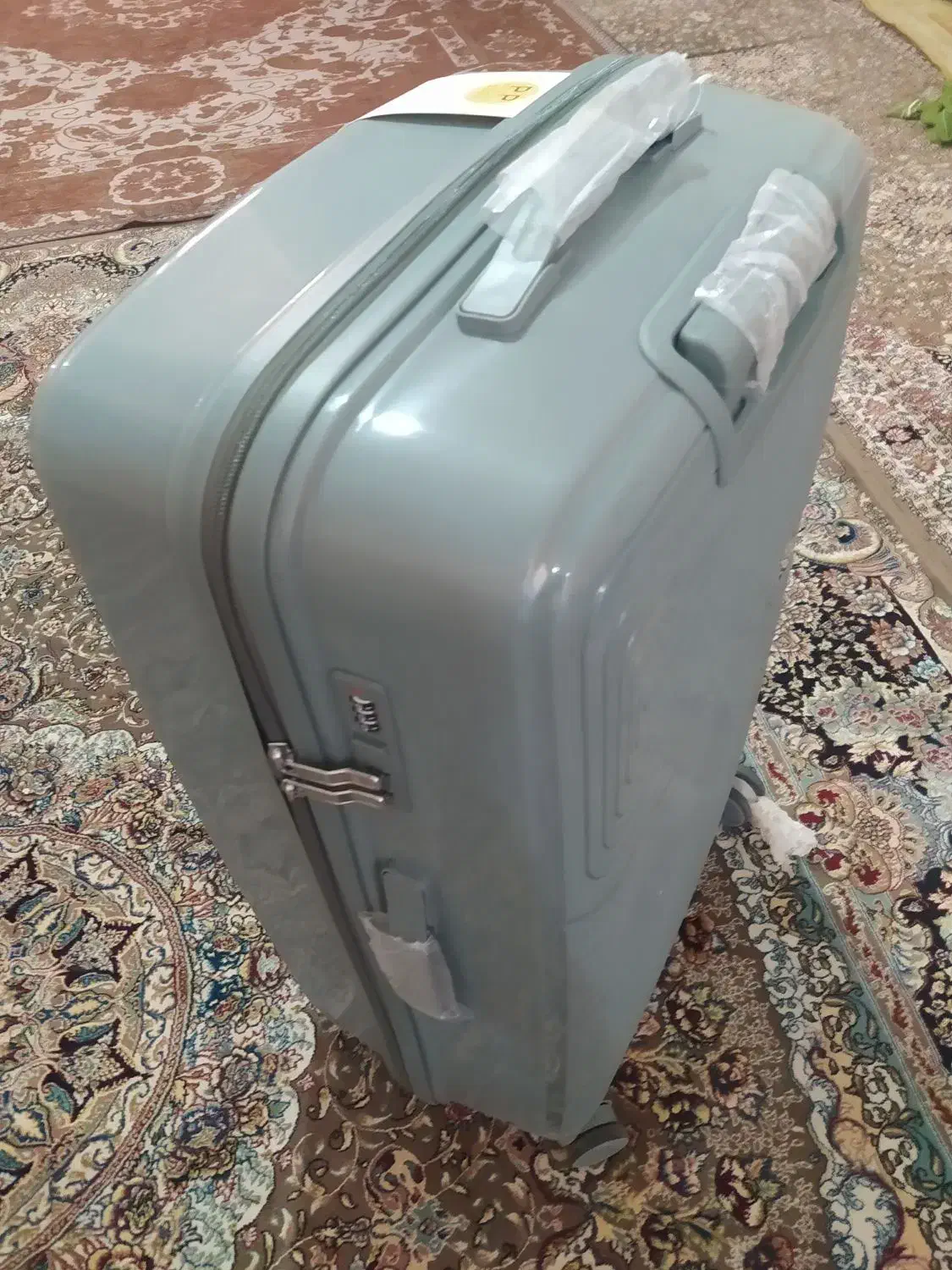 چمدان|کیف، کفش، کمربند|بندر ماهشهر, |دیوار