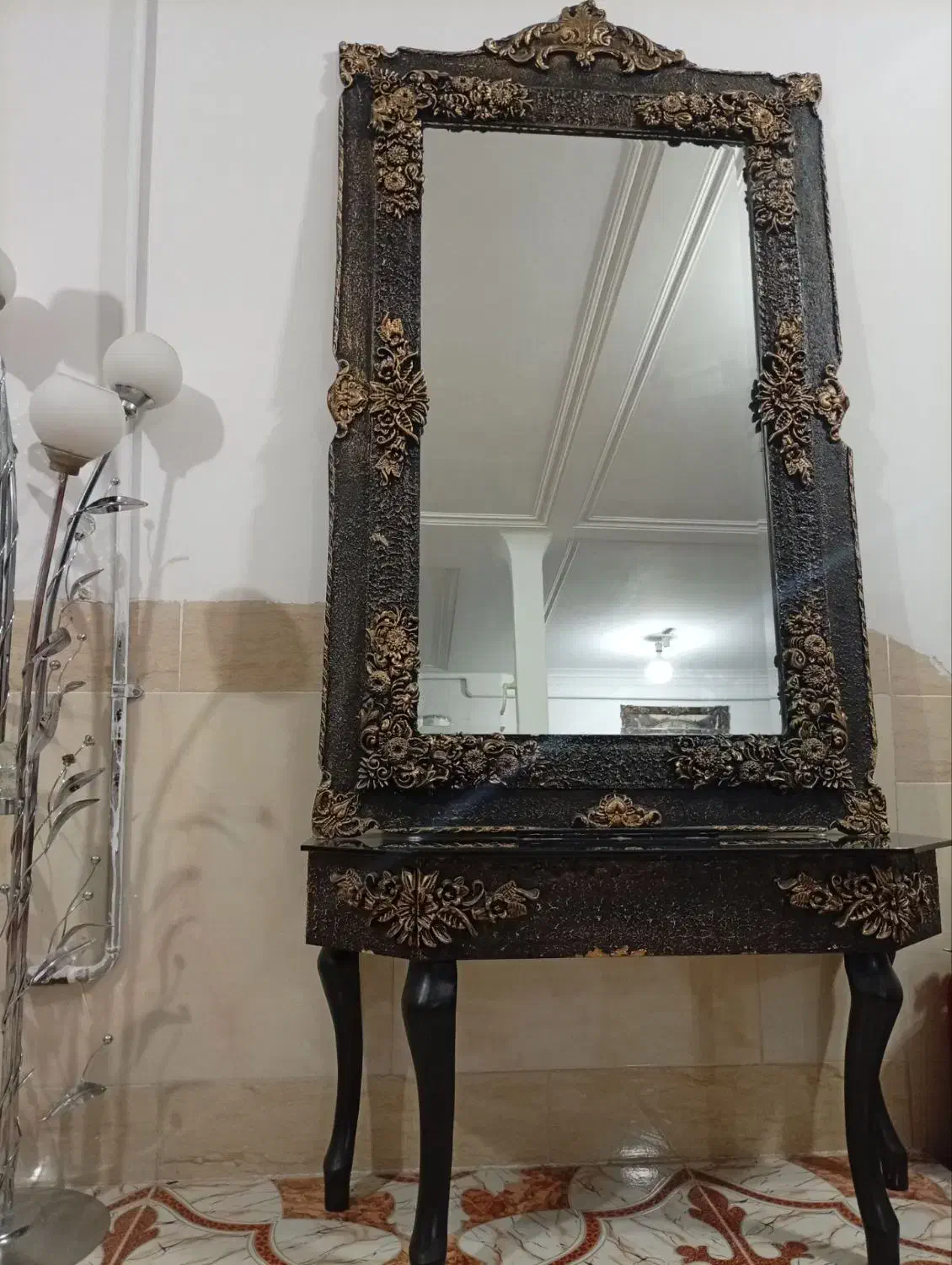 آینه شمعدان|آینه|تربت‌حیدریه, ترمینال|دیوار