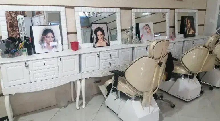 فروش فوری لوازم آرایشگاهی|آرایشگاه و سالن‌های زیبایی|قرچک, میرزائی شمالی|دیوار