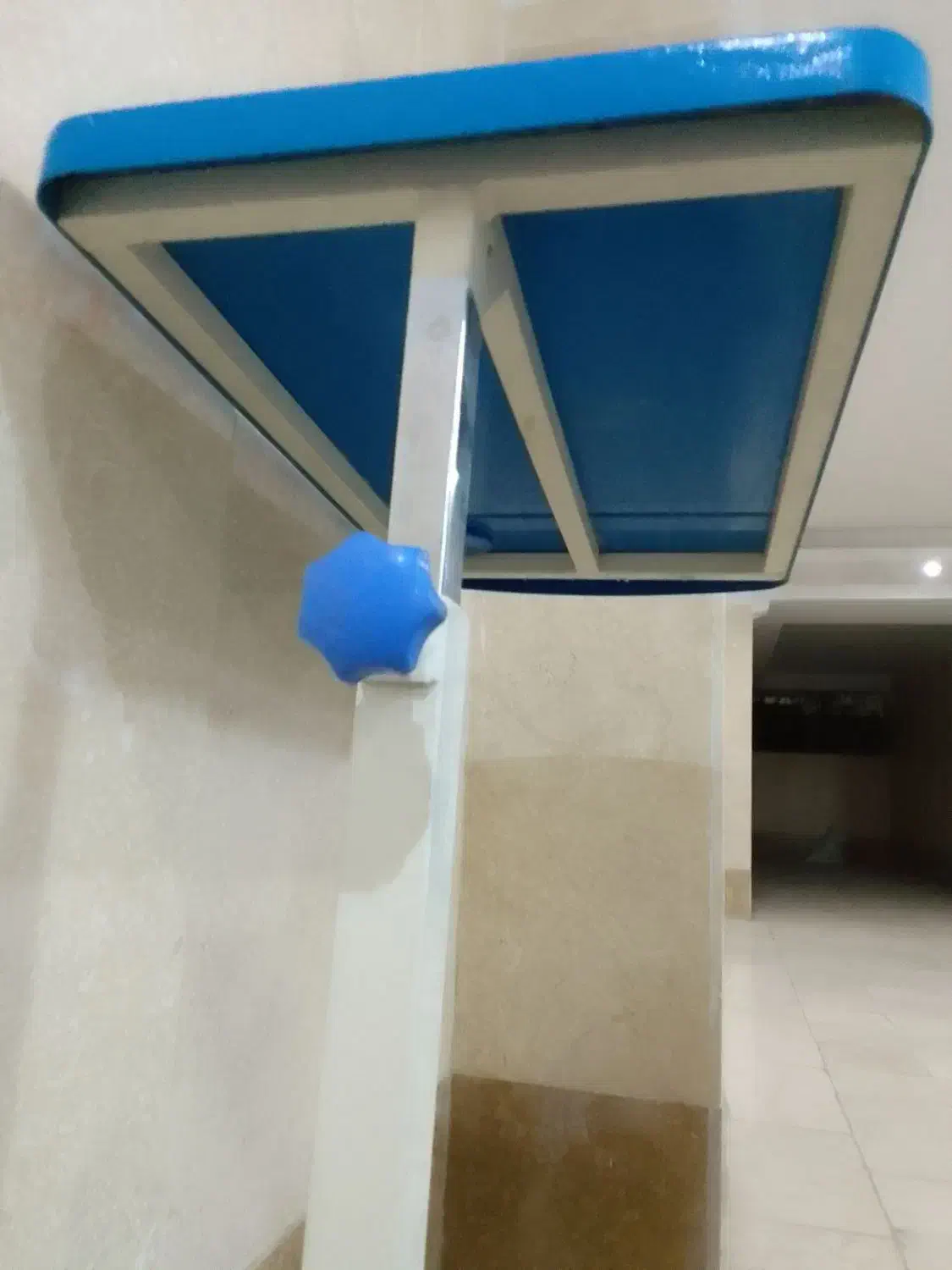 میز غذا خوری بیمار|پزشکی|مشکیندشت, |دیوار