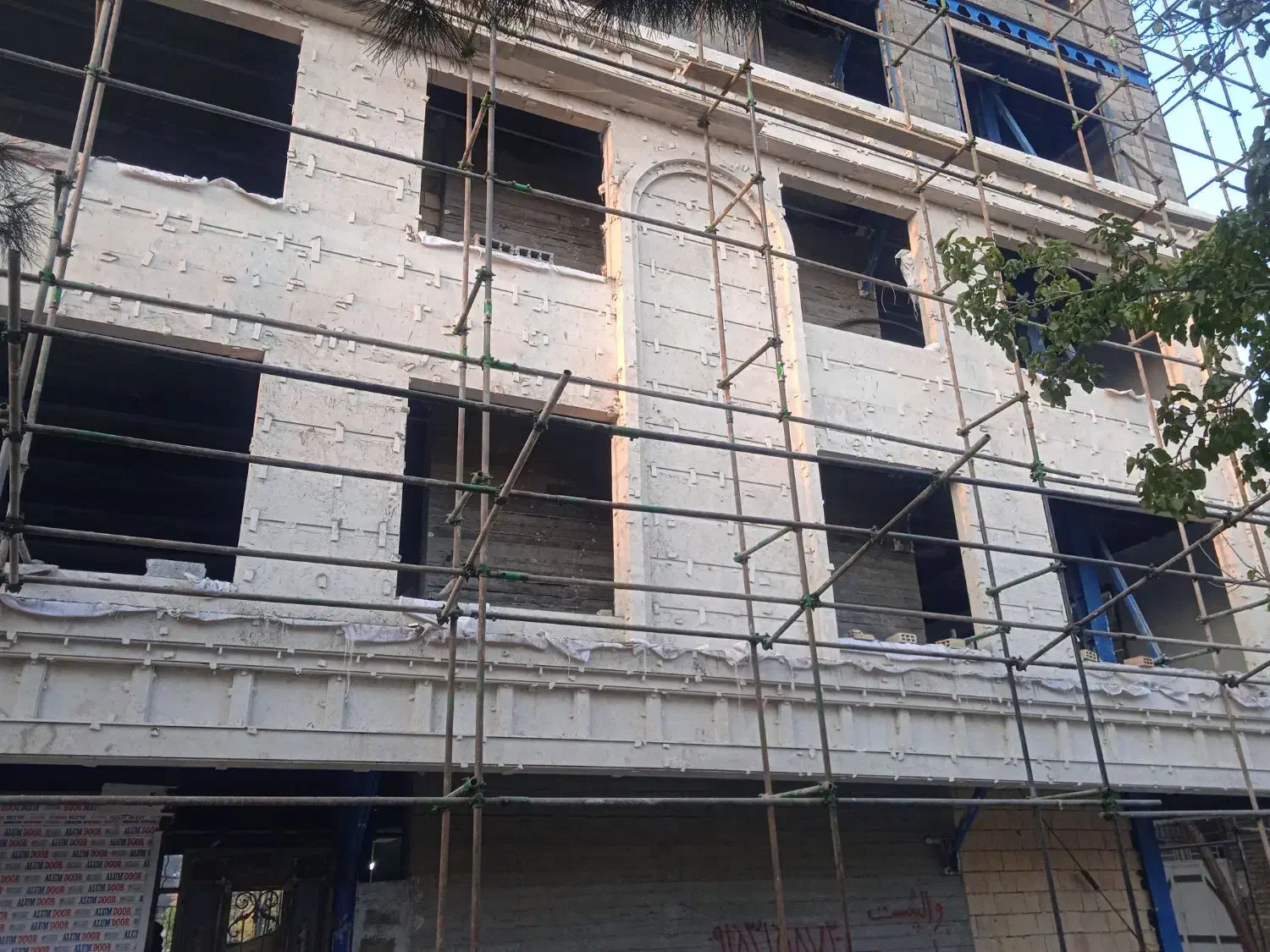 سنگکاری وبنایی ( به صورت روزمزد )|خدمات پیشه و مهارت|مشهد, بهمن|دیوار